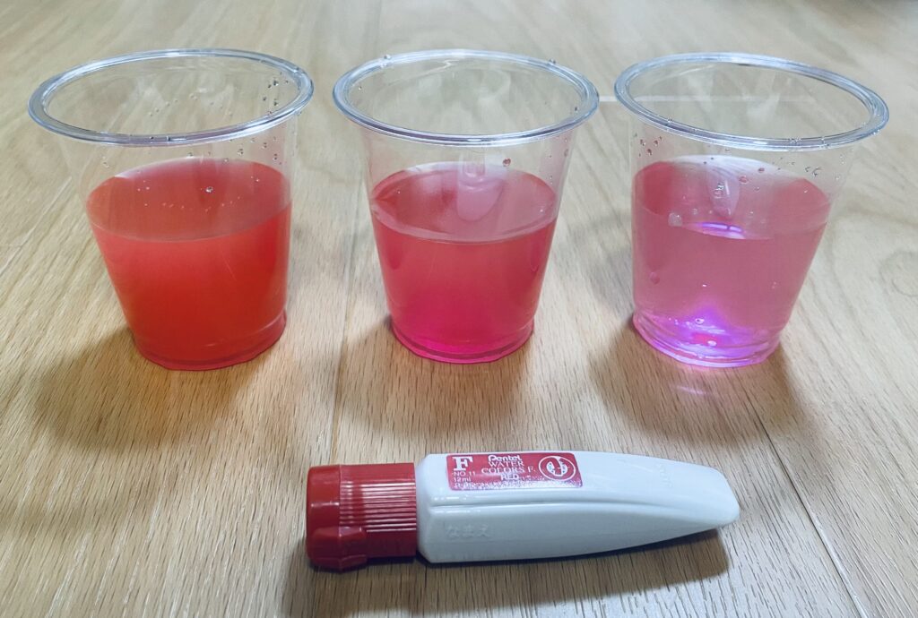 色板と色水